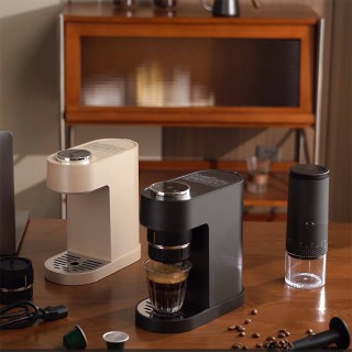 Outdoor rechargeable capsule coffee machine