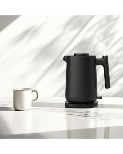 Multifunctional mini anti-tipping electric kettle